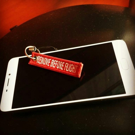 Подвеска REMOVE BEFORE FLIGHT
