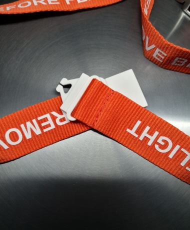 Лента для бейджа Remove Before Flight
