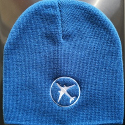 Шапка с самолётом
