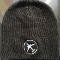 Шапка с самолётом